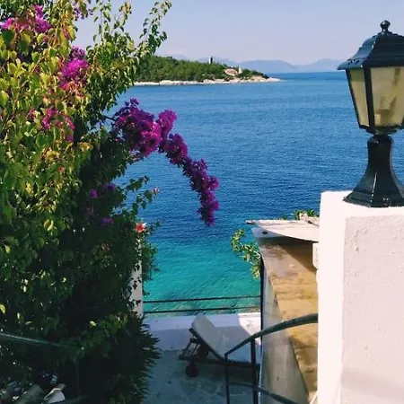 Efi's By The Sea Hébergement de vacances *